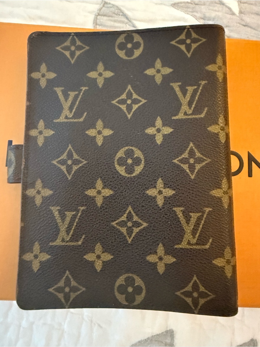 Louis Vuitton Monogram Agenda MM - Picture 3 of 9